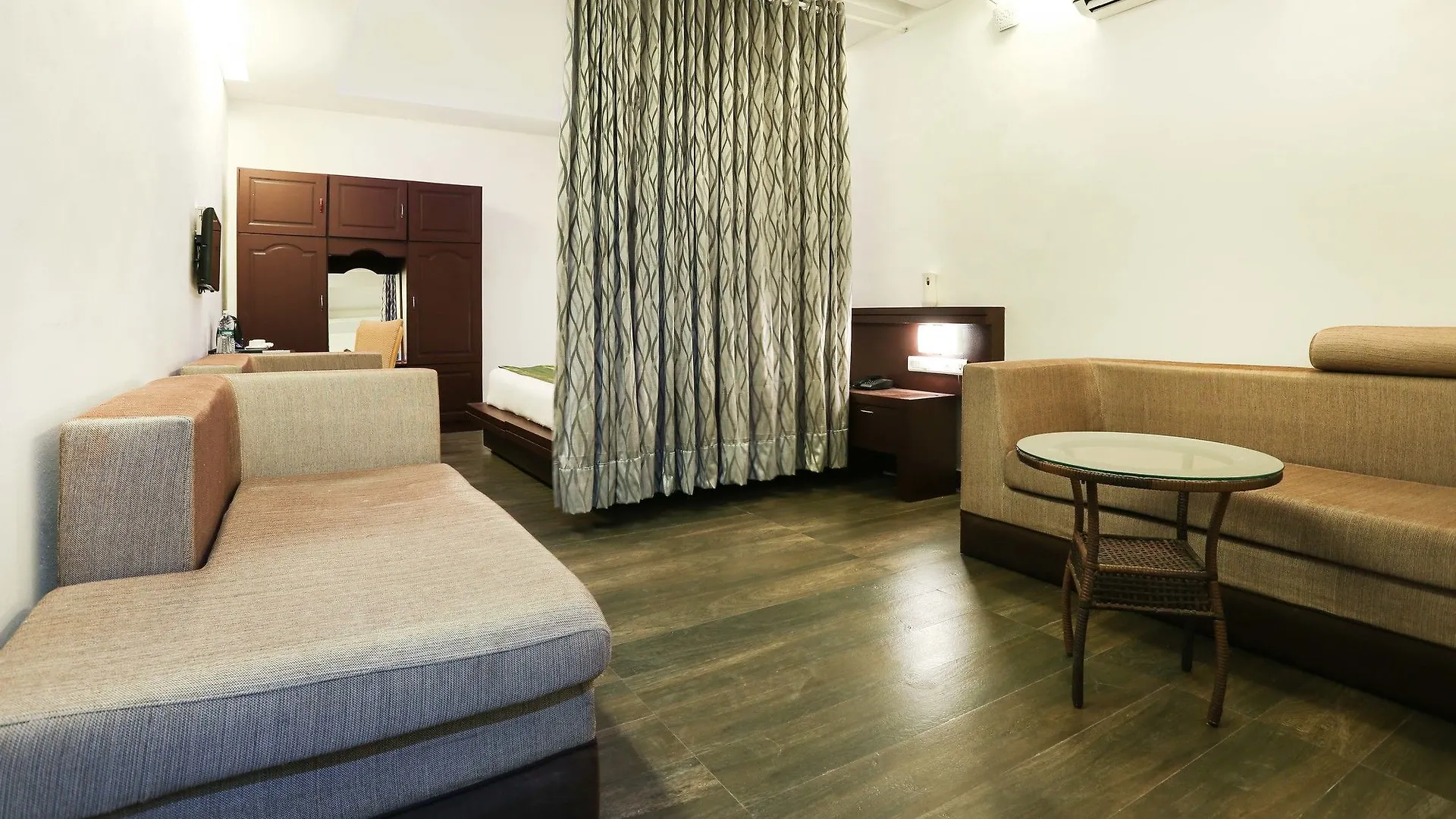 Treebo Al Saj Convention Center Hotel Thiruvananthapuram